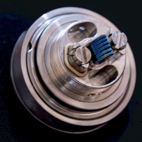 Breakill's Alien Lab - Bullet - Mtl Bf Alien - DEFCON ONE ULTRANANO 0.9/1ohm ID 2,5mm 16-18W - 2 PEZZI